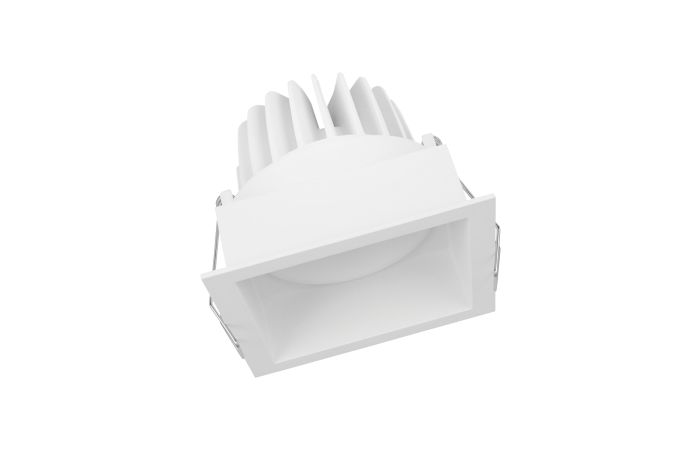 Šviestuvas į/l LED 8W IP20 3000K 650lm baltas 90x90mm H-72mm 36 laipsnių Spot Square - LEDVANCE