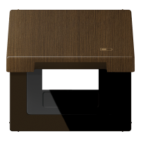 Hinged lid USB with centre plate - JUNG (pavadinimas tikslinamas)