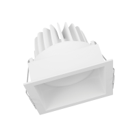 Šviestuvas į/l LED 8W IP20 3000K 650lm baltas 90x90mm H-72mm 36 laipsnių Spot Square - LEDVANCE
