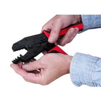 Presas su 3 matricomis: 106010 kilpine izoliuota 0.5-6mm2, 106011 kilpine 0.5-10mm2, 106012 gilzine 0.5-10mm2 - CIMCO