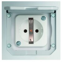 Lizdas su dangčiu grindims 1 vietos 94.5x94.5x55mm su 1xSCHUKO termoplastas IP41 PESB1 - PROTEC