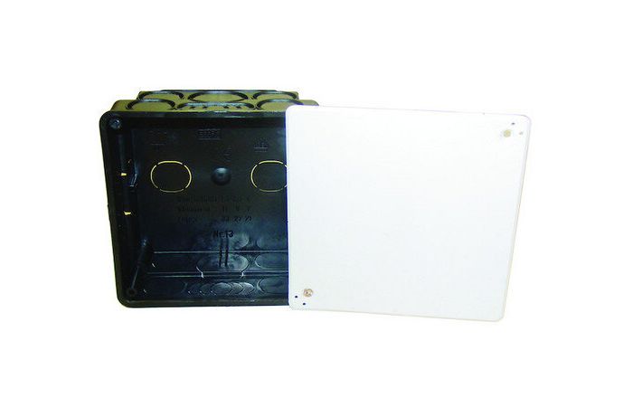 Dėžutė p/t [150x150x62] su dangteliu be halogenų PAZK - PROTEC