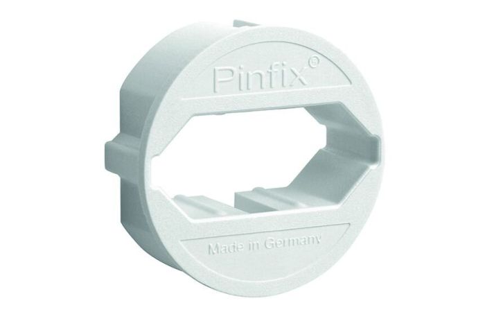 Adapteris į schuko lizdą plokštiems kištukams baltas PPFW - PROTEC