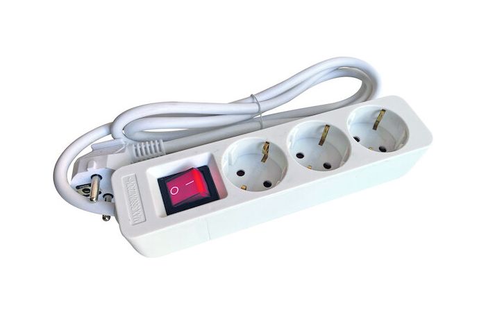 Ilgiklis 1.4m 3 lizdų H05VV-F 3x1.5mm2 su jungikliu IP20 baltas PTSDS 3w - PROTEC