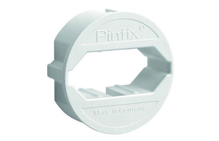 Adapteris į schuko lizdą plokštiems kištukams baltas PPFW - PROTEC