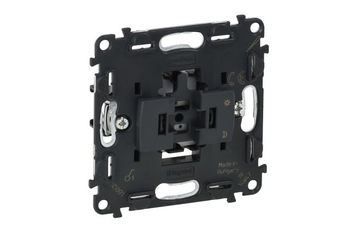 Jungiklis p/t viengubas be rėmelio be klavišo 10A 250V VALENA LIFE - LEGRAND