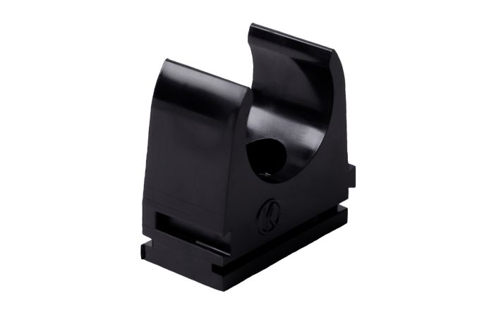 Laikiklis vamzdžiui D63 juodas UV atsparus be halogenų E90 - KOPOS KOLIN